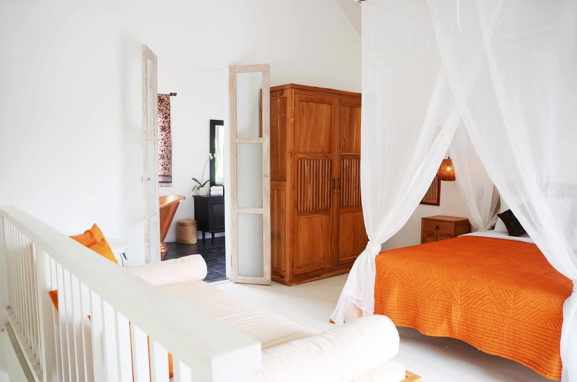 The White 4* Ubud (Bali)